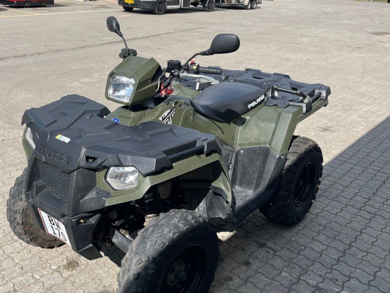 Polaris Sportsman 570 EPS kraftig ATV på traktor plader