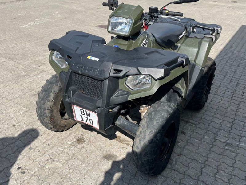 Polaris Sportsman 570 EPS kraftig ATV på traktor plader