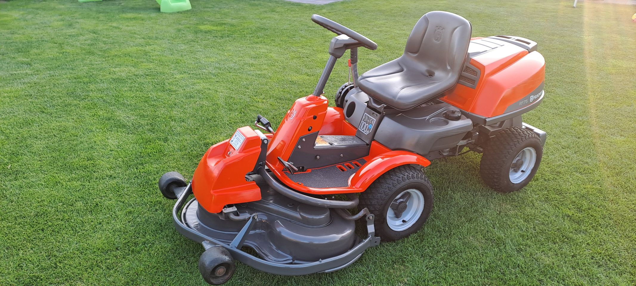 Husqvarna rider R175 hydrostaat Nieuw maaidek 17.5 pk