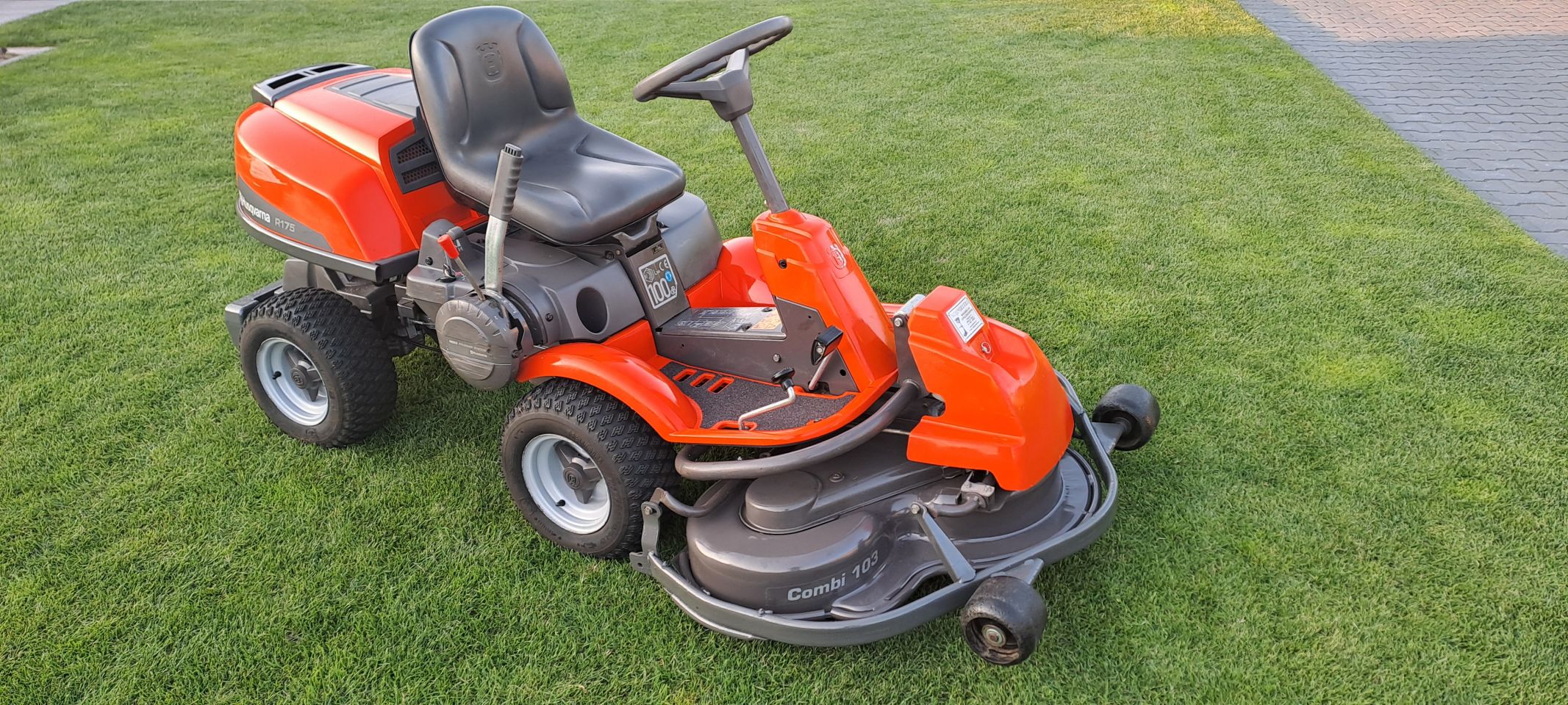 Husqvarna rider R175 hydrostaat Nieuw maaidek 17.5 pk