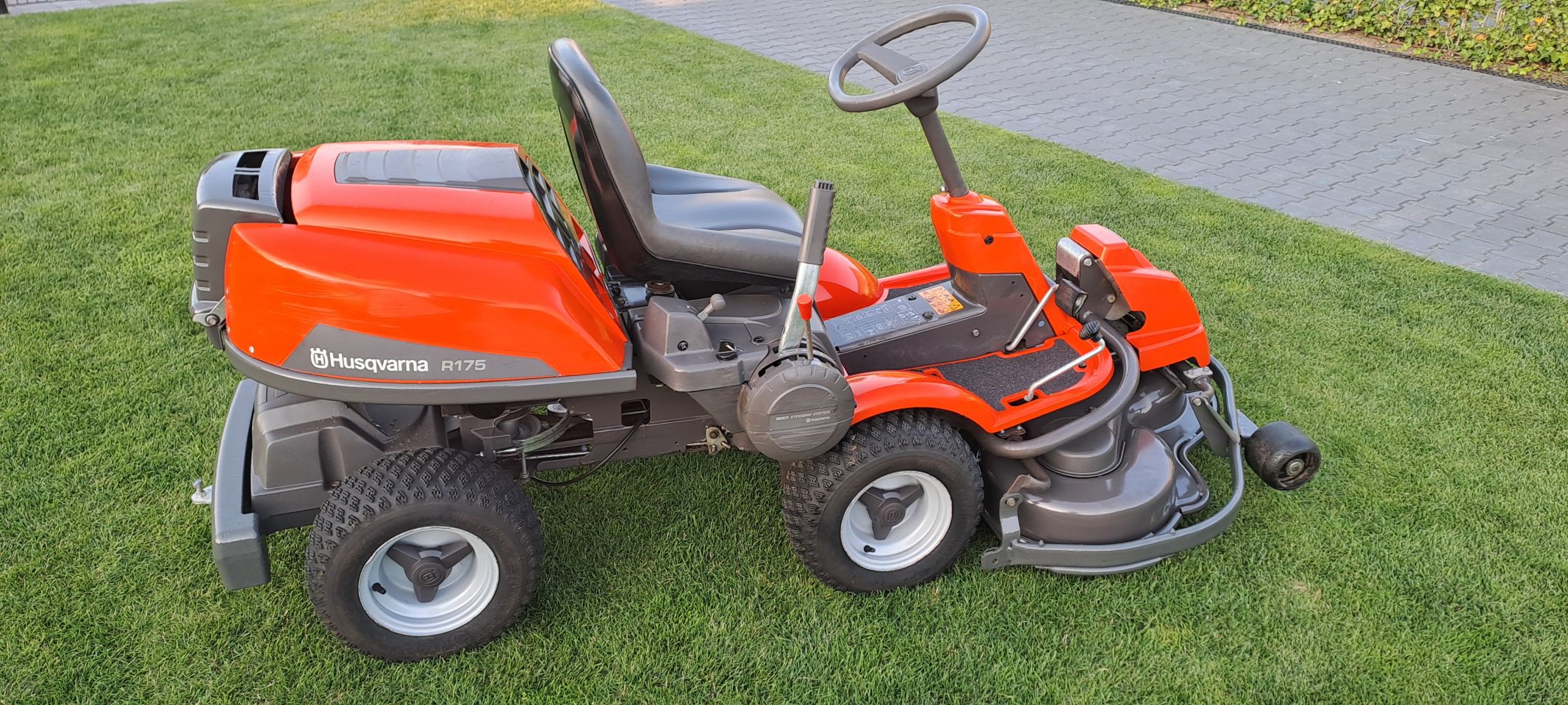 Husqvarna rider R175 hydrostaat Nieuw maaidek 17.5 pk