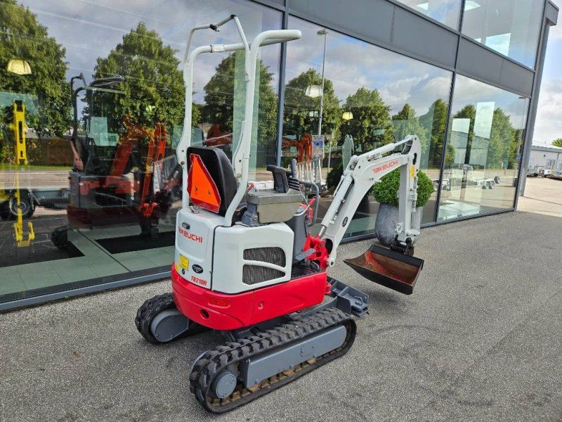 Takeuchi TB 210