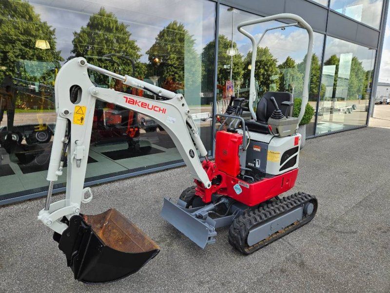Takeuchi TB 210