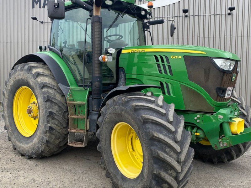 John Deere 6210R