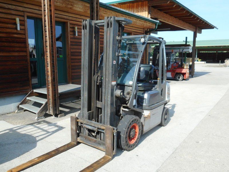 Nissan Y1D2A25Q Tripl 4,9m + SS