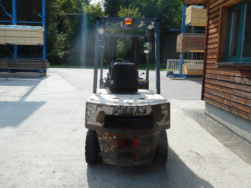 Nissan FJ02A25U Tripl 4,3m + Seitenschieber