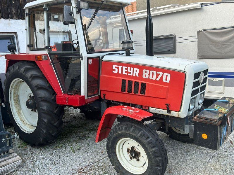Steyr 8070