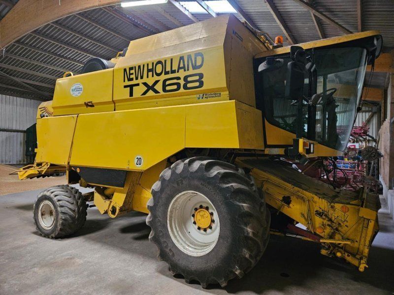 New Holland TX 68 Plus