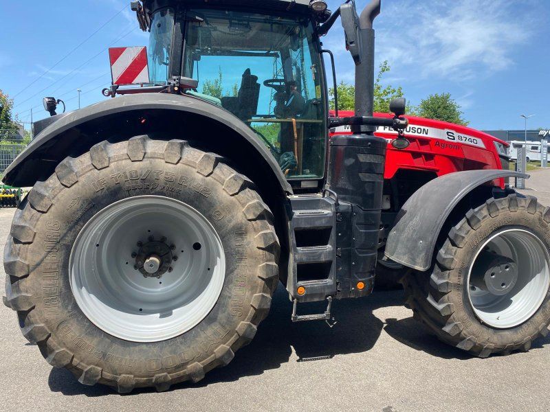 Massey Ferguson 8740 S Dyna VT Exclusive
