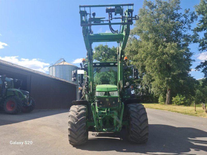 John Deere 6130R