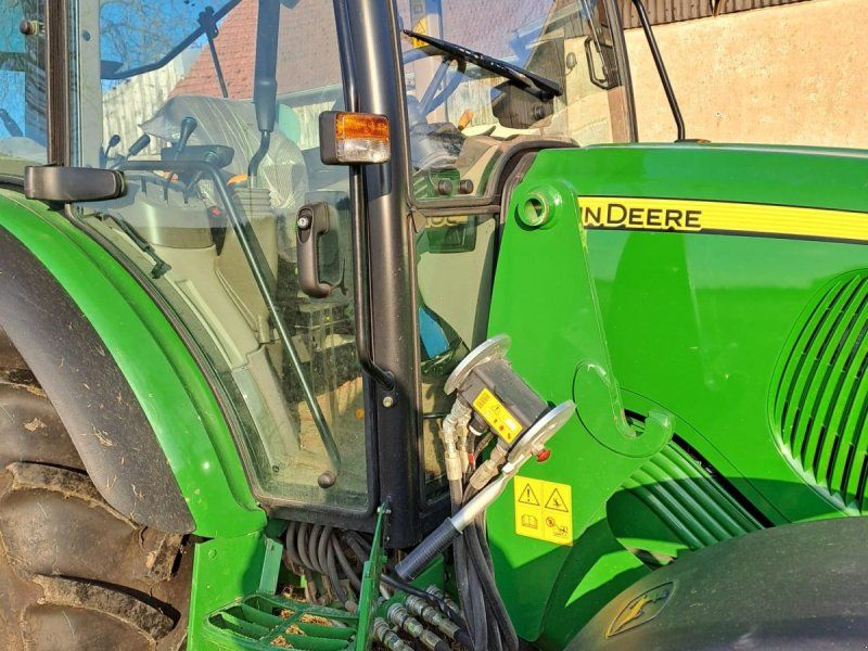 John Deere 5070M 48500€