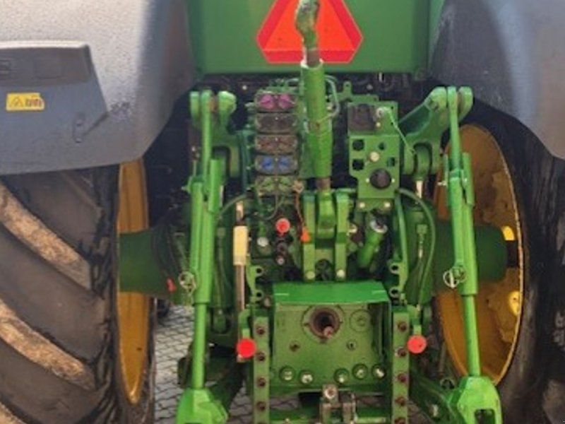 John Deere 7310R