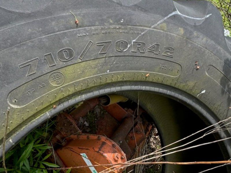 Goodyear 710/70 R42