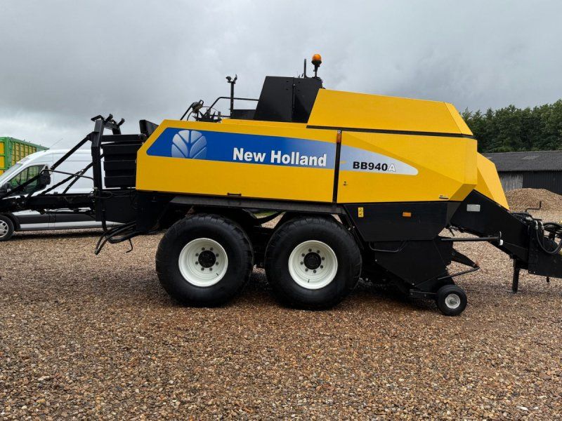 New Holland BB940A