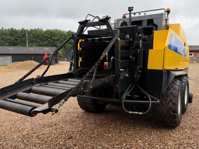 New Holland BB940A
