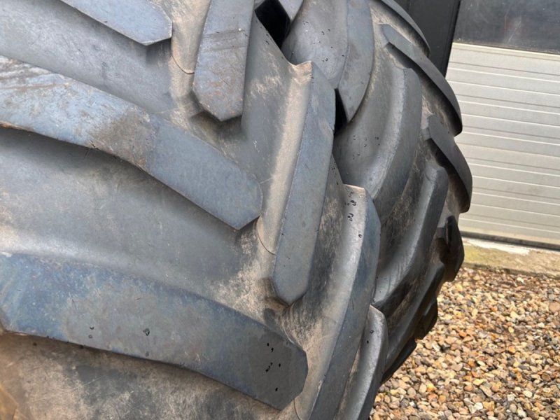 Michelin 900/65R46 & 710/60R38