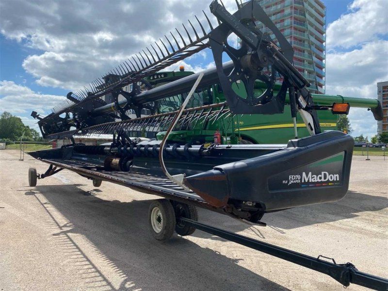 MacDon FD70 12 Meter FlDraper  SOLGT!!! John Deere adapter. 12 meter