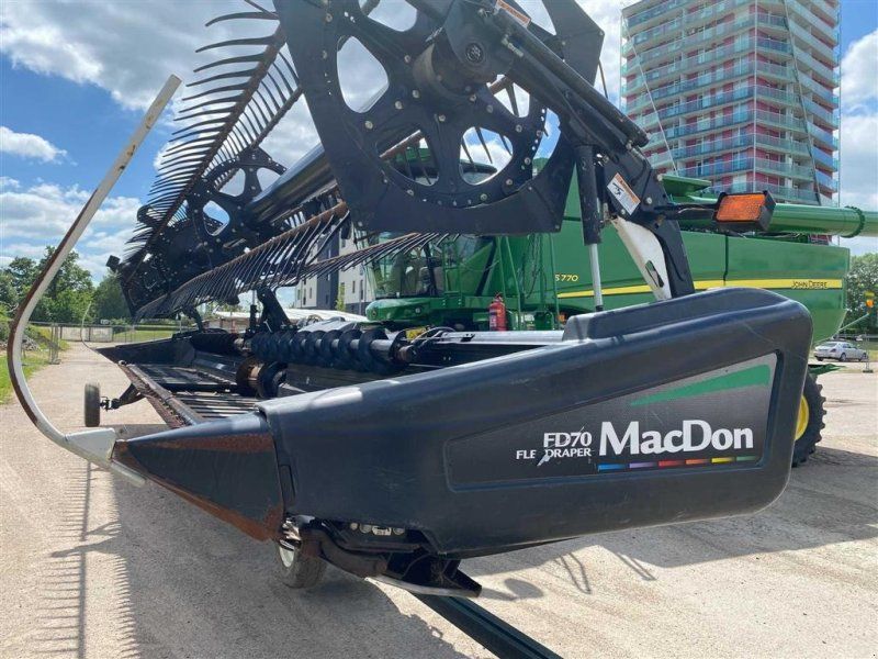 MacDon FD70 12 Meter FlDraper  SOLGT!!! John Deere adapter. 12 meter