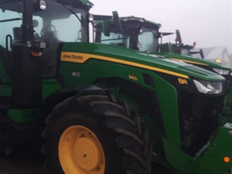 John Deere 8R340 Kun 350 Timer! Active Seat. GPS. StarFire. RTK. Signature