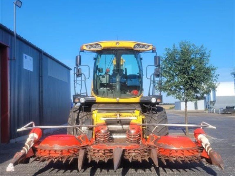 New Holland FR 9040 Incl Majsbord. Ring til Ulrik for mere info på 40255544.