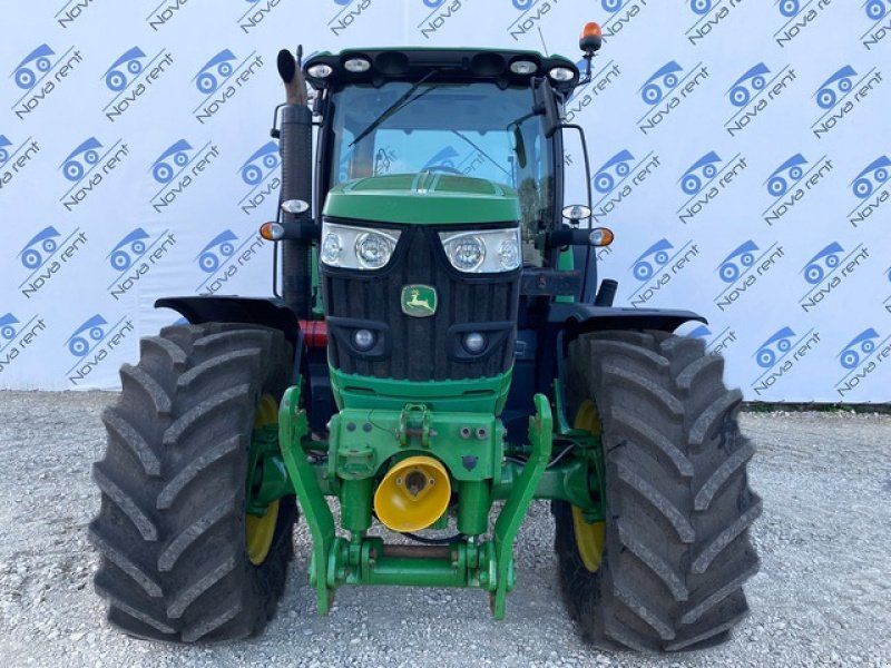 John Deere 6150R Front PTO og front lift. Affjedret foraksel og kabine. Hit