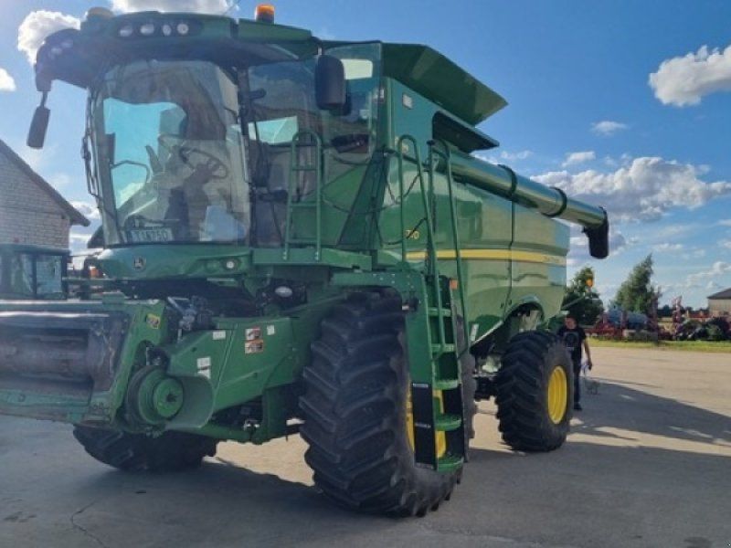 John Deere S770 VI GIVER 50 TIMERS HØSTGARANTI I DK!!! INCL Skærebord 630