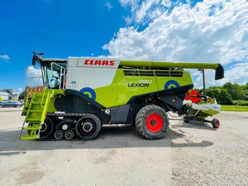 Claas LION 780 TT Alt udstyr. Auto Pilot mm. Incl. Vario V1230 bord.
