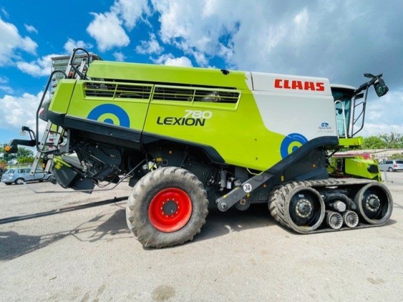 Claas LION 780 TT Alt udstyr. Auto Pilot mm. Incl. Vario V1230 bord.