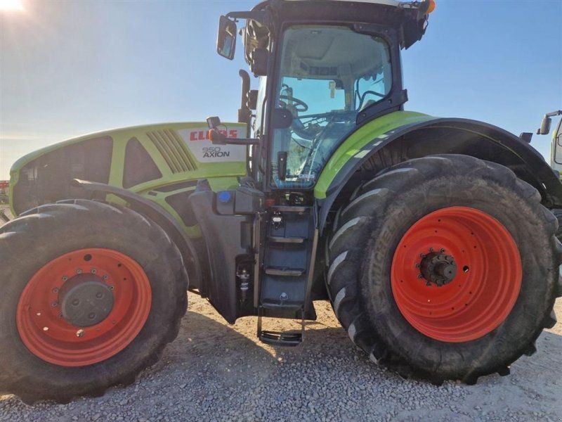 Claas Axion 950 CMatic GPS. Auto Steer. CEBIS Terminal S10. Front lift