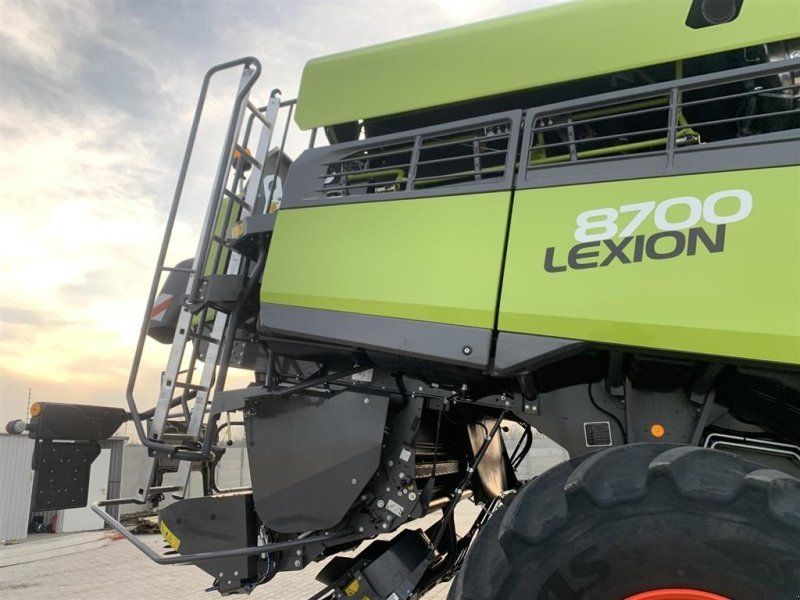 Claas Lion 8700 VI GIVER 50 TIMERS HØSTGARANTI I DK !!! 4WD Nyt 2023