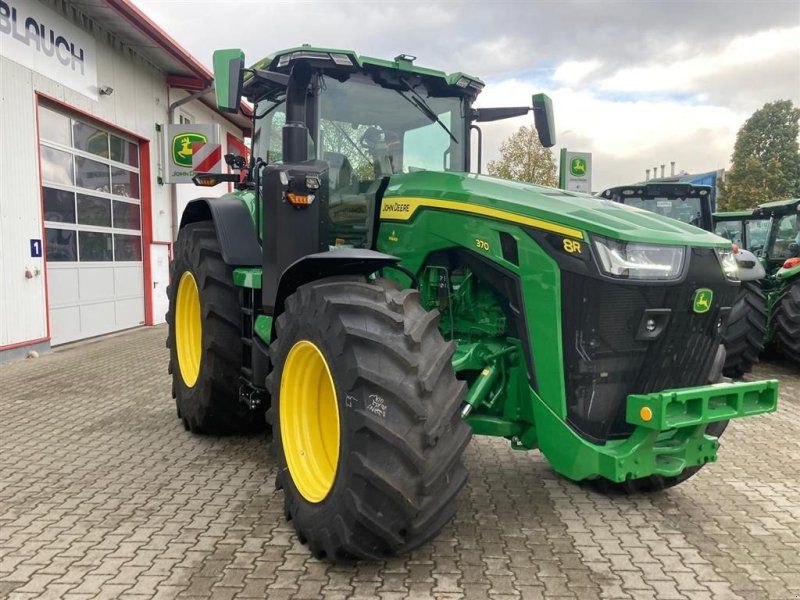 John Deere 8R370 Ring til Ulrik for mere info på 40255544. Jeg snakker Jysk