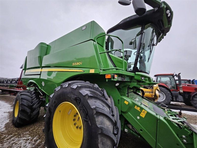 John Deere S680i 4WD og Incl.  Skærebord og vogn. GPS og StarFire 6000 An