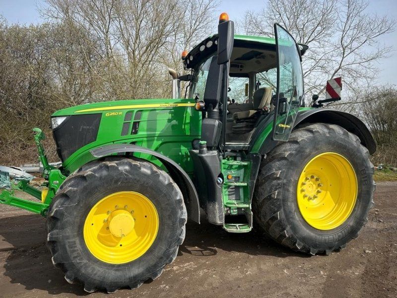 John Deere 6250R m/Frontlift og Front-PTO ULTIMATE EDITION med Front PTO, F