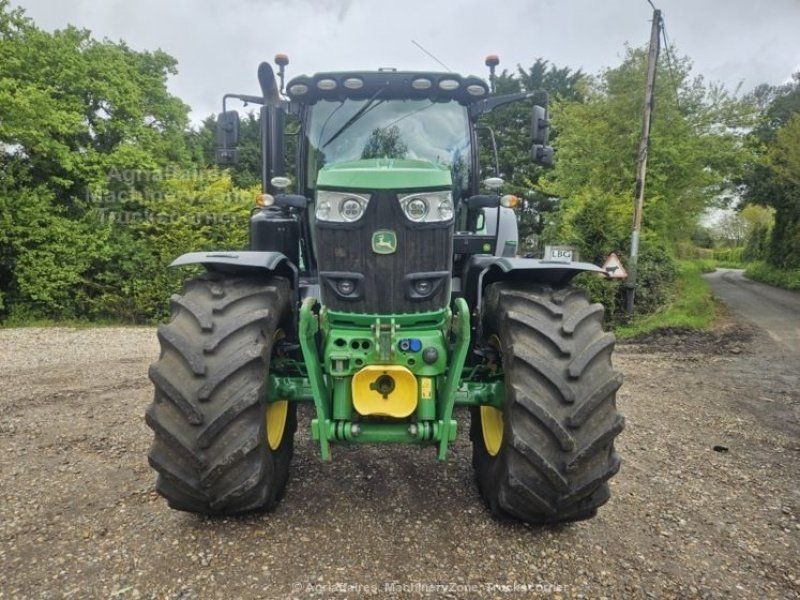 John Deere 6215R Front PTO. Front Lift. Affjedret foraksel og kabine. Power