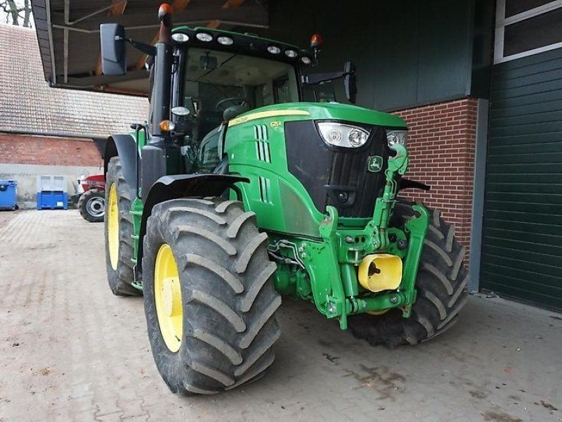 John Deere 6215R Front PTO. Front Lift. Premium Edition. GPS. StarFire 3000