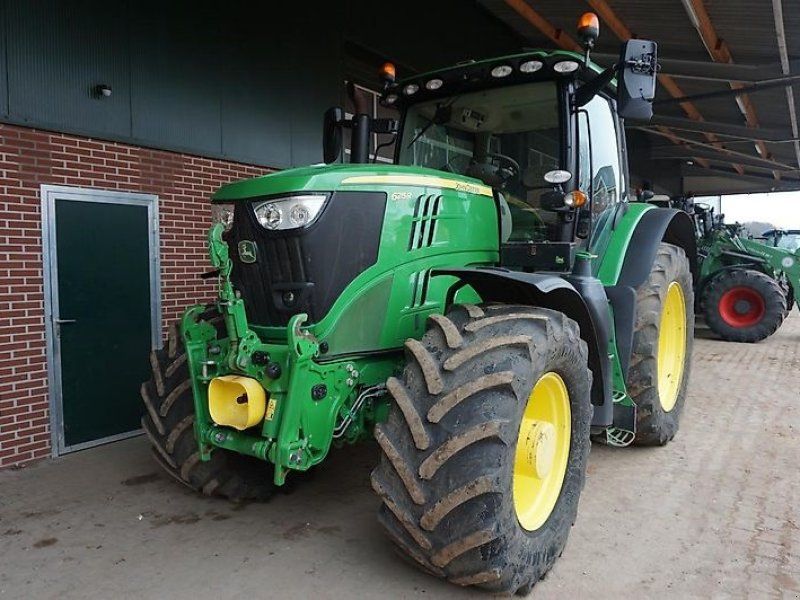 John Deere 6215R Front PTO. Front Lift. Premium Edition. GPS. StarFire 3000