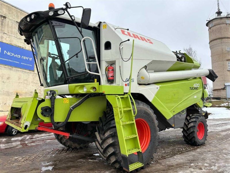 Claas Tucano 420 Fin lille mini Lion. RYSTER. Med skærebord C5
