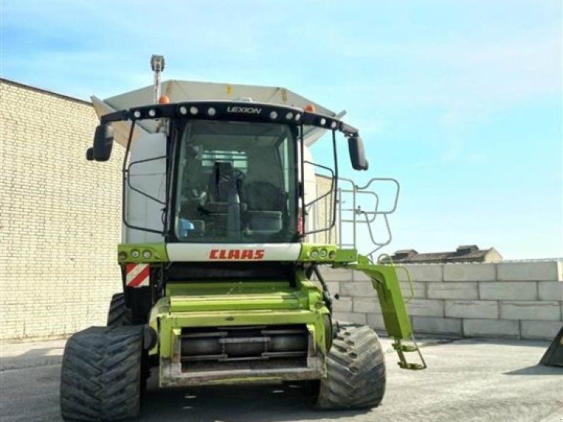 Claas LION 780 TT Incl. Skærebord V1200. Med de helt bredde bælter.