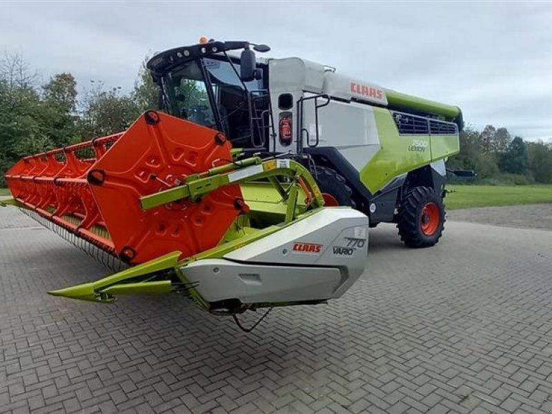 Claas Lion 7500 VI GIVER 50 TIMERS HØSTGARANTI I DK!!! Incl. Skærebo