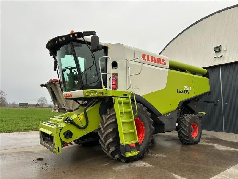 Claas LION 750 VI GIVER 50 TIMERS HØSTGARANTI I DK!!! Incl. Vario 90