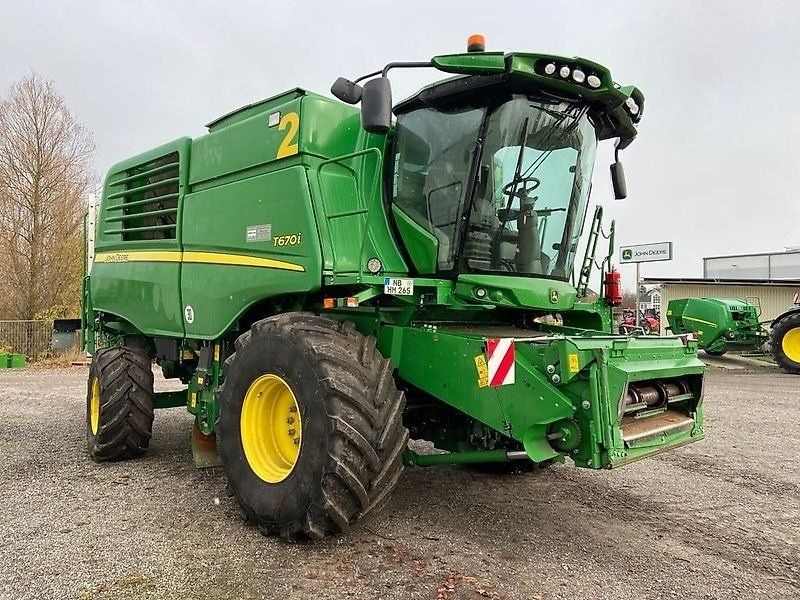 John Deere T670I VI GIVER 50 TIMERS HØSTGARANTI I DK!!! NY PRIS. Incl. Skær