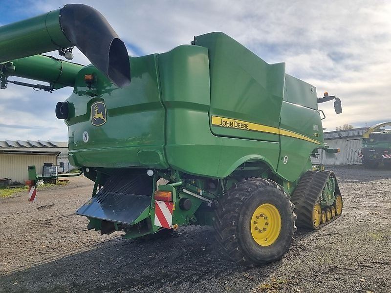 John Deere S685S Premium  NY PRIS!!! Bæltemaskine. Incl. Skærebord og vogn.