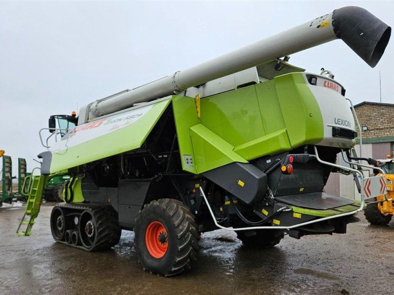 Claas Lion 580 TT  Vario TT med Vario 900 AutoContour skærebord. Rin