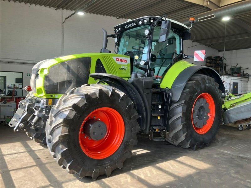Claas Axion 960 GPS. Ring til Ulrik for mere info på 40255544. Jeg sna