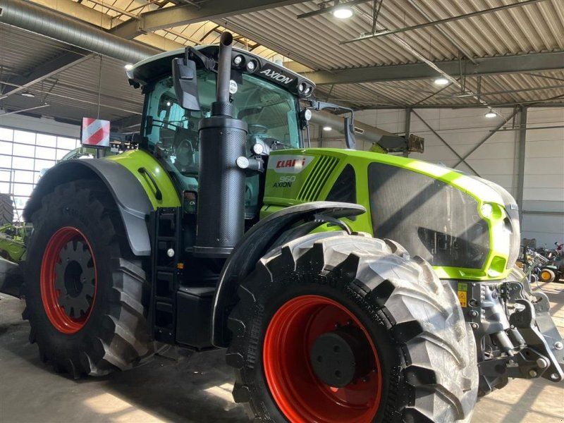 Claas Axion 960 GPS. Ring til Ulrik for mere info på 40255544. Jeg sna