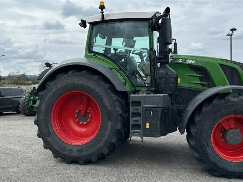 Fendt 828 Vario Helt ny motor!!! Ring til Ulrik for mere info på 40255