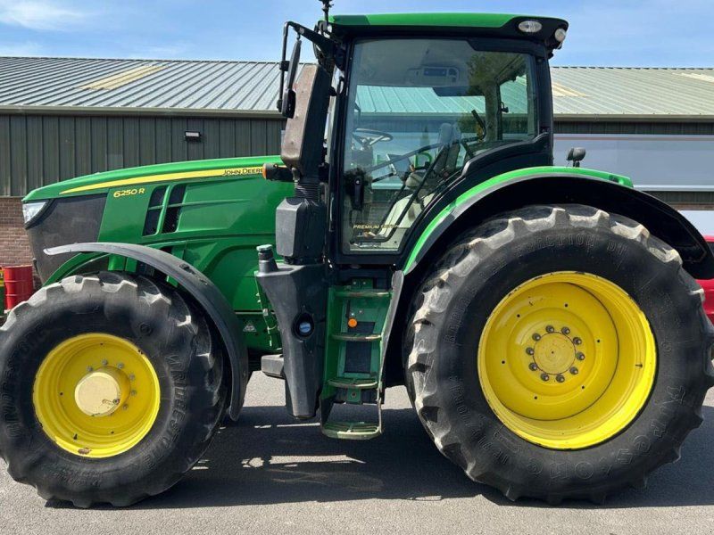John Deere 6250R Premium Edition. Command Arm. Ring til Ulrik for mere info