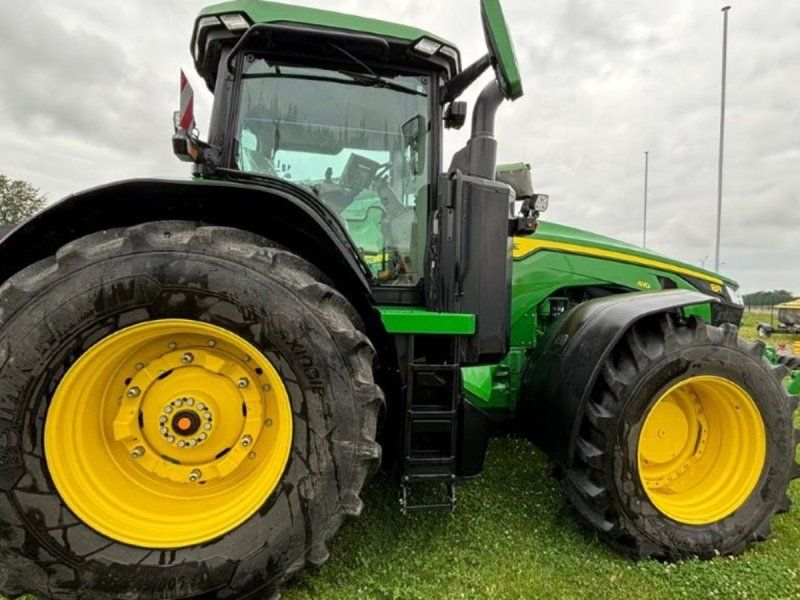 John Deere 8R410 e-AutoPower. Kun 700 timer. Ring til Ulrik på 40255544. Je