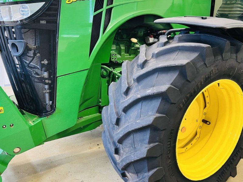 John Deere 8345R  Med FRONT PTO og Active Seat. GPS / AutoTrac klar.