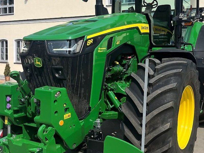 John Deere 8R410 Front PTO